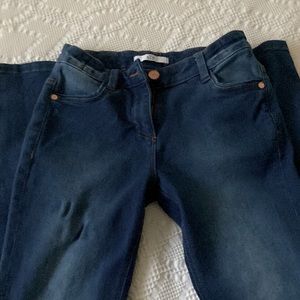 CUTE KIDS 11-12 JEANS GREAT FOR EVERYDAY🦋🐬🌊🦕